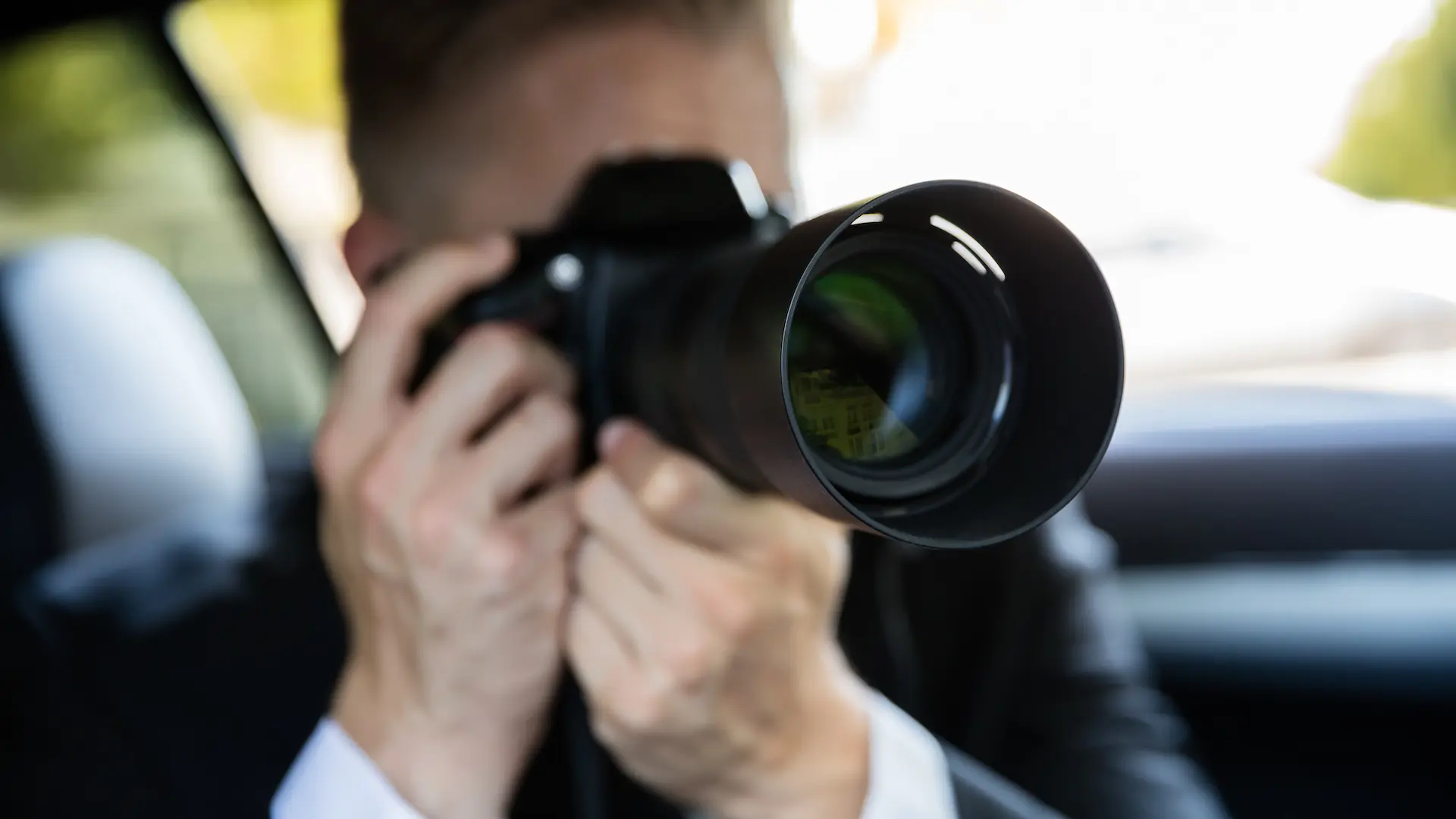 Private Investigator Conducting Insurance Investigation in Salt Lake City, UT